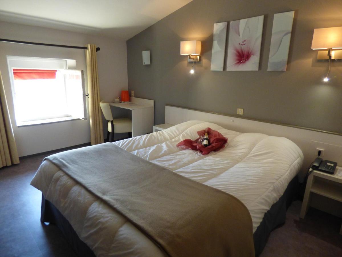 Hotel Du Centre Pierrelatte Habitación foto